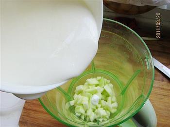 酸奶苹果汁的做法步骤3