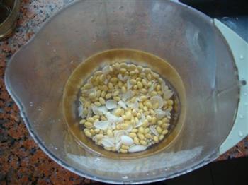 薏米百合豆浆的做法图解2