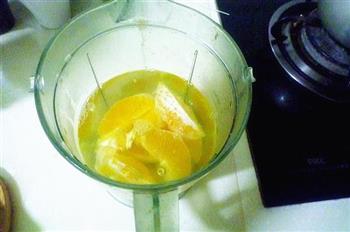 冰糖柳橙汁的做法步骤3