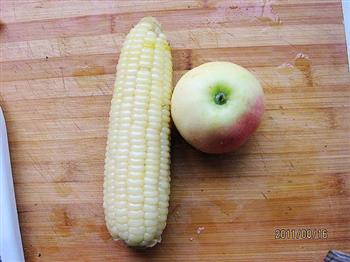 玉米苹果汁的做法图解1