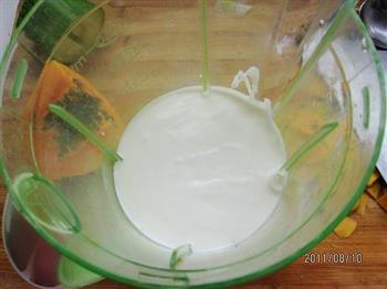 木瓜奶昔的做法步骤3
