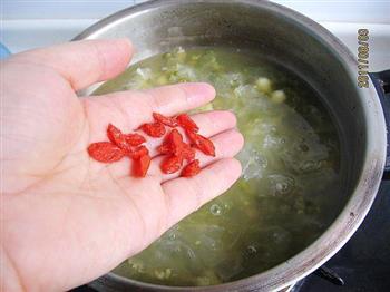 银耳绿豆汤的做法步骤8