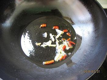 海天酱炒花蛤的做法步骤1