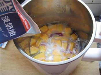 洋葱南瓜玉米浓汤的做法图解3