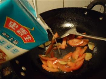 原汁鸭血番茄火锅的做法步骤7