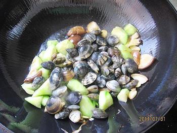 丝瓜花蛤汤的做法图解4