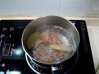 冷腌虾蒜香意大利面的做法步骤1