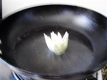 咖喱鱼丸火锅的做法步骤5