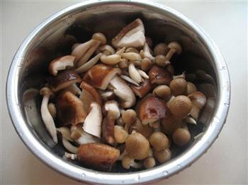 乌鸡蘑菇汤＆乌鸡蘑菇粥的做法图解2