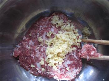 羊肉丸子汤的做法步骤2