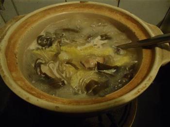 砂锅白菜海带汤的做法图解11