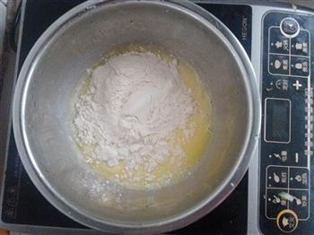 蛋黄酱酥粒面包的做法步骤3