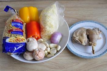 鸡肉蘑菇焗贝壳面的做法步骤1