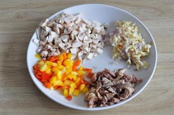 鸡肉蘑菇焗贝壳面的做法步骤2