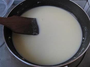 酥皮玉米浓汤的做法步骤4