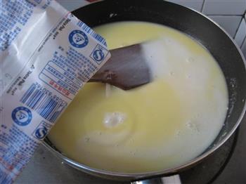 酥皮玉米浓汤的做法步骤5