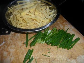 葱香土豆丝的做法步骤2
