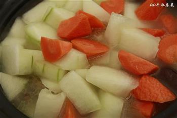 冬瓜萝卜龙骨汤的做法步骤10