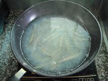 养生泥鳅火锅的做法步骤3