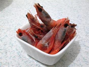 北极虾肉丸萝卜火锅的做法步骤3