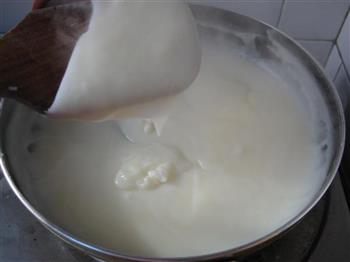 奶油培根意大利面的做法步骤7