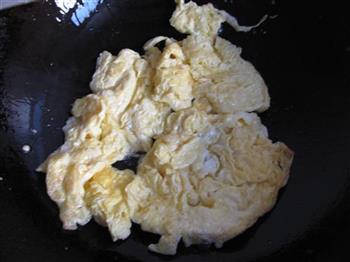 蒜黄炒蛋的做法图解5