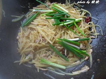 沙茶土豆丝炒肉的做法步骤12