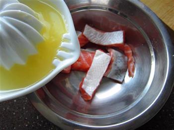 柠香三文鱼沙拉的做法步骤4