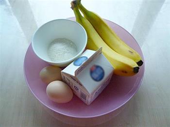香蕉鸡蛋卷的做法步骤1
