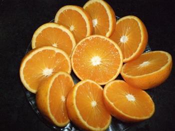 鲜榨橙汁的做法图解2