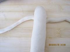 编织扣红豆馅面包的做法步骤12
