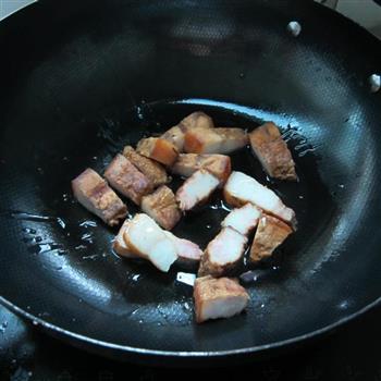 白菜烧腊肉的做法图解3