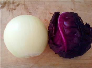紫甘蓝蔬菜卷的做法图解1