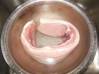 栗子红烧肉的做法步骤3