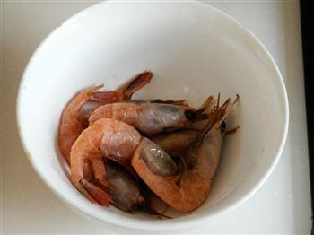 菌香北极虾焗饭的做法步骤2