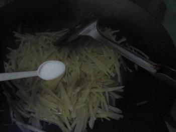韭菜炒土豆丝的做法步骤9