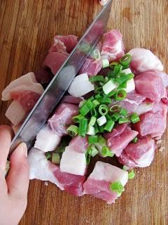 酸菜猪肉水饺的做法图解3
