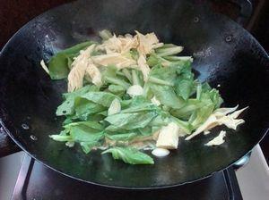 腐竹烧白菜的做法步骤6