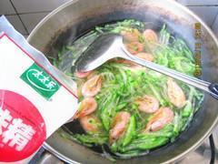 鲜虾萝卜丝汤的做法步骤8