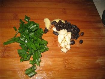 豆豉腊肉焖南瓜的做法步骤3