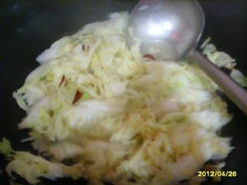 肉段烧白菜的做法步骤1