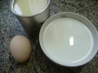 奶香鸡蛋饼的做法步骤2