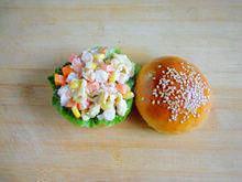 鲜虾沙拉汉堡的做法图解7