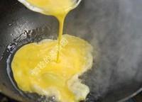 煎蛋汤的做法图解2