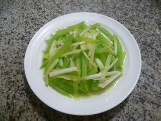 韭菜芽炒莴笋的做法图解10