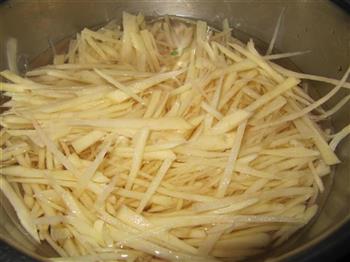 素炒土豆丝的做法步骤1