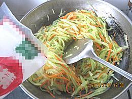 清炒莴苣的做法步骤10