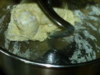 酥粒桑葚卷的做法步骤3