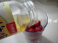 鲜榨草莓汁的做法步骤5
