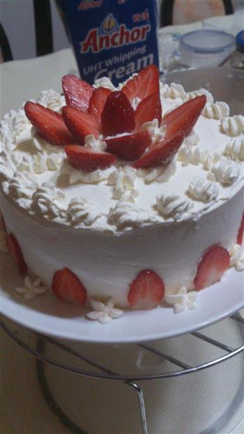 草莓奶油裱花蛋糕的做法图解10